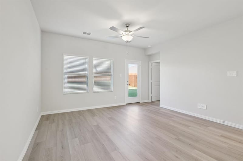 205 Winchester Hill Lane, Princeton TX 75071 - Photo 10