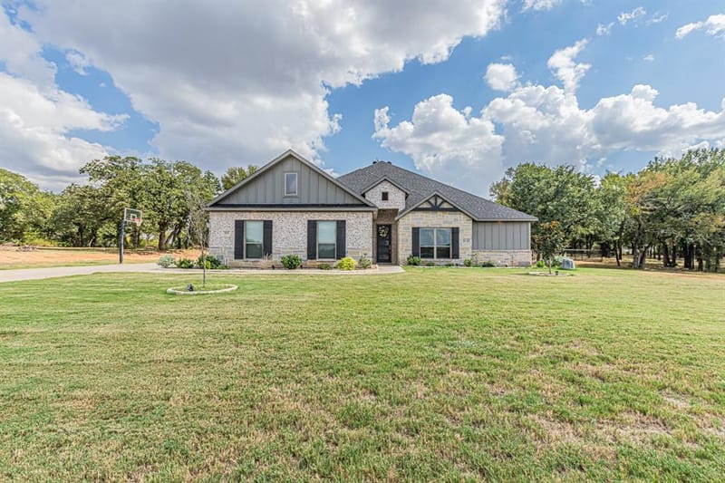 113 Oaks Springs Lane, Weatherford TX 76087 - Photo 3