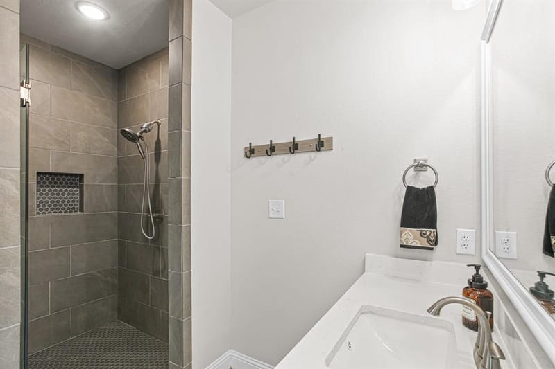 113 Oaks Springs Lane, Weatherford TX 76087 - Photo 25