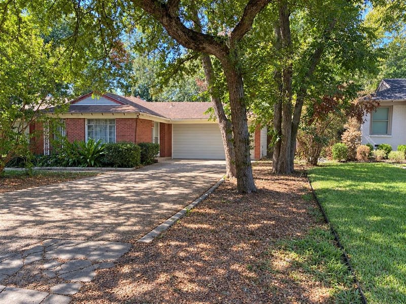 1727 Whittier Avenue, Dallas TX 75218 - Photo 12