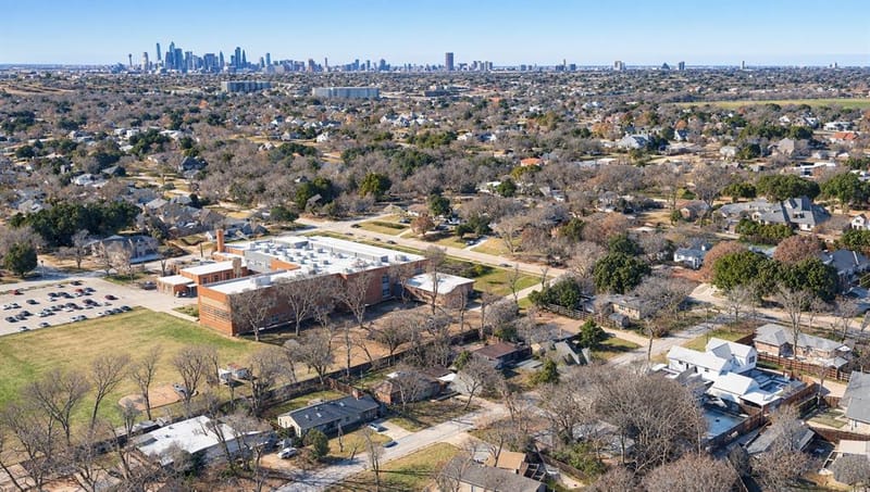 1727 Whittier Avenue, Dallas TX 75218