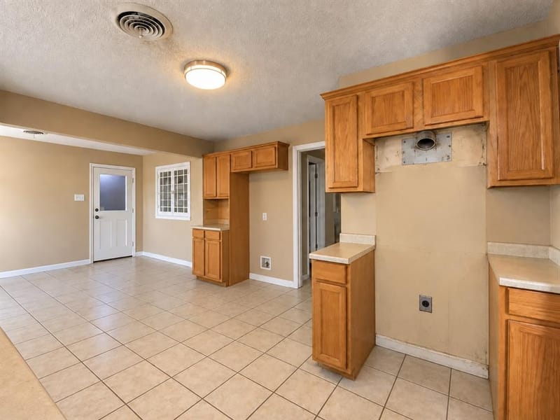 1727 Whittier Avenue, Dallas TX 75218 - Photo 14