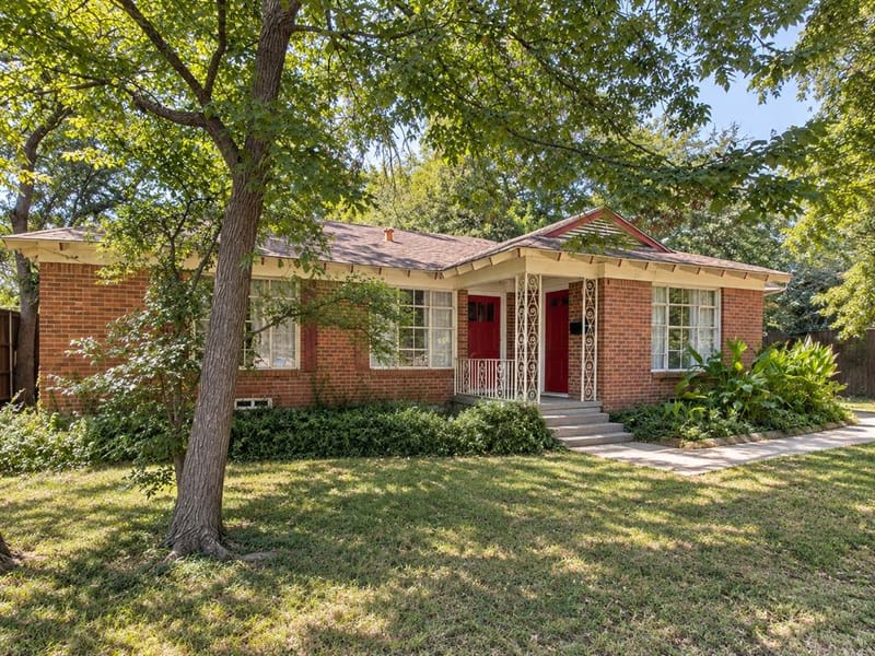 1727 Whittier Avenue, Dallas TX 75218 - Photo 11