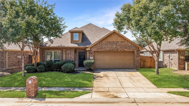 1208 Ponderosa Drive, Aubrey TX 76227