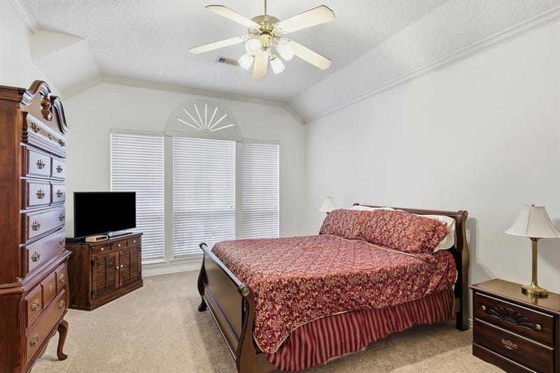 2900 Woodhaven Drive, Grapevine TX 76051 - Photo 14