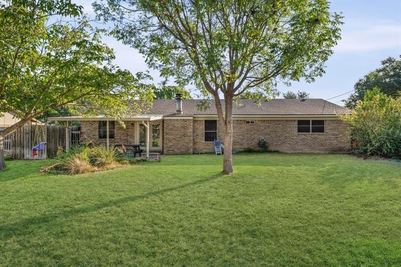 213 Travis Lane, Hewitt TX 76643 - Photo 31