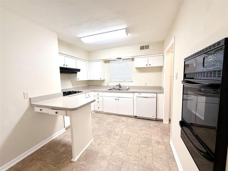 1310 Hampshire Lane, Richardson TX 75080 - Photo 7