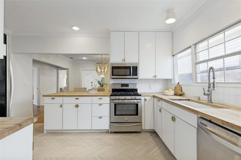 6047 Vickery Boulevard, Dallas TX 75206 - Photo 10