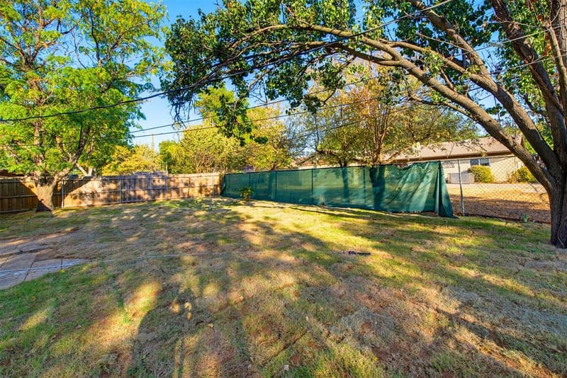 5005 Fall River Drive, Fort Worth TX 76103 - Photo 36