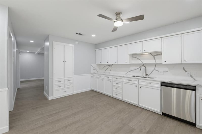 5005 Fall River Drive, Fort Worth TX 76103 - Photo 14