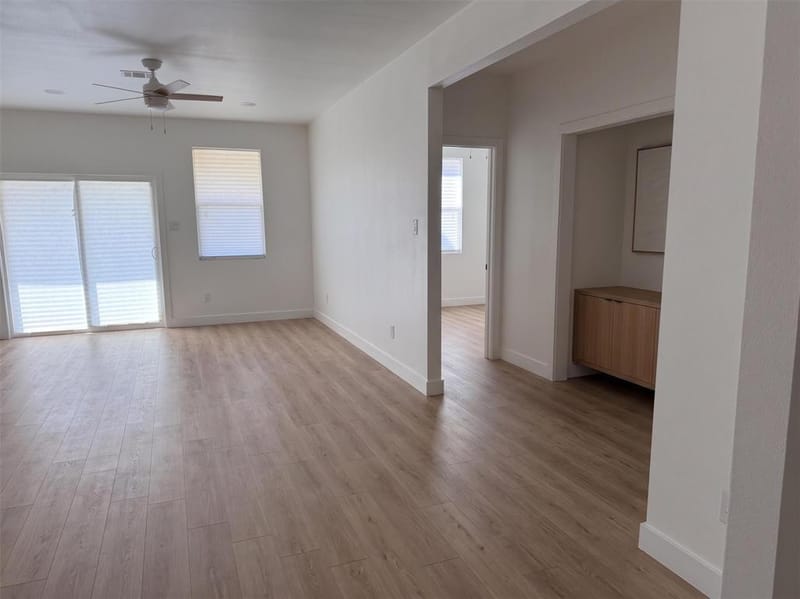 219 Lakeshore Drive, Runaway Bay TX 76426 - Photo 8