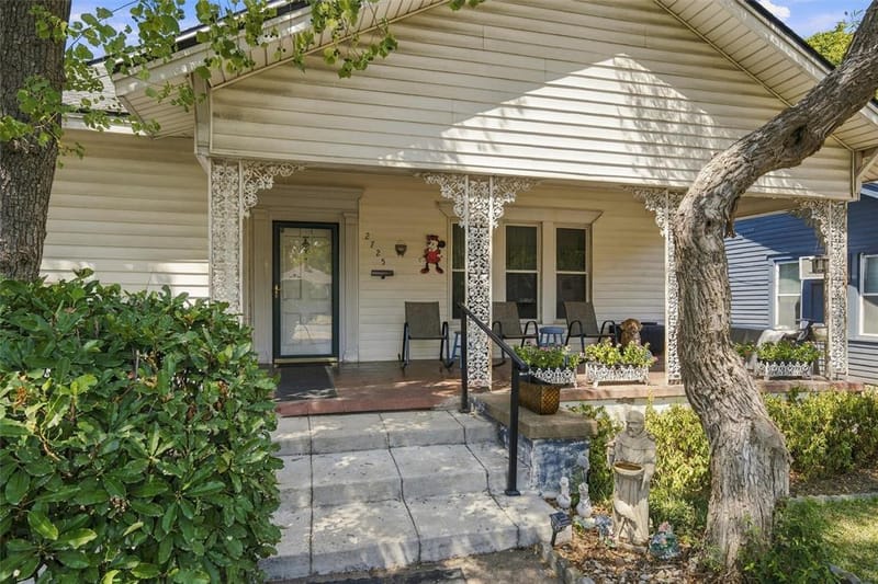 2725 Morrow Avenue, Waco TX 76707 - Photo 2