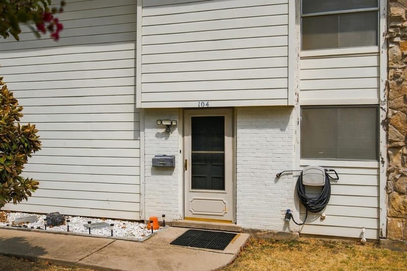 100 Harbor Drive # 104, Runaway Bay TX 76426 - Photo 3