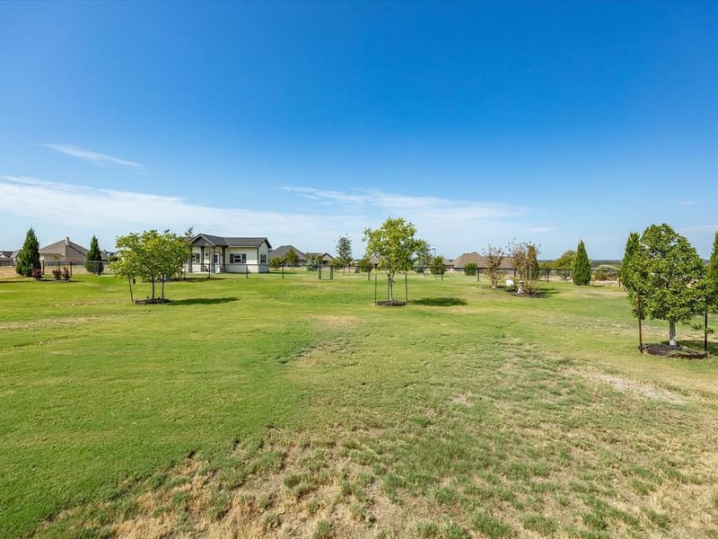 317 Kenyon Court, Granbury TX 76049 - Photo 38