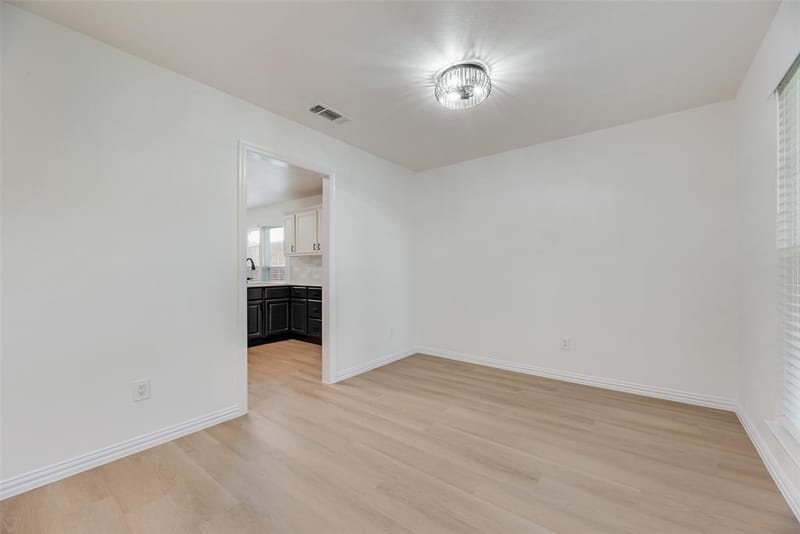 3711 Grasmere Drive, Carrollton TX 75007 - Photo 6