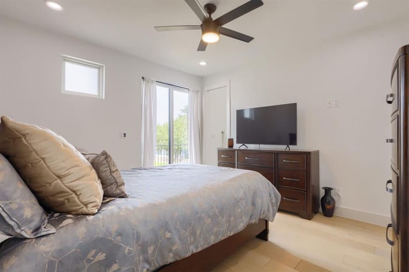 3950 Beechwood Lane, Dallas TX 75220 - Photo 31