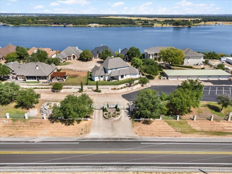 4305 Shale Bluff Court, Granbury TX 76048 - Photo 38