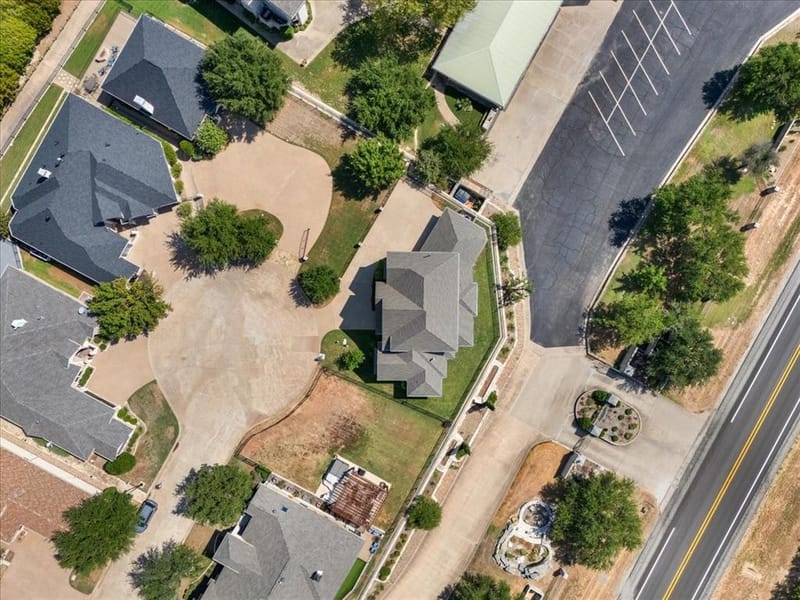4305 Shale Bluff Court, Granbury TX 76048 - Photo 37