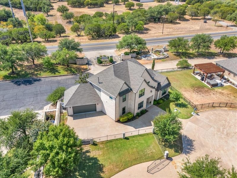 4305 Shale Bluff Court, Granbury TX 76048 - Photo 40