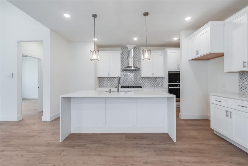 210 E Park Street, Little Elm TX 75068 - Photo 6