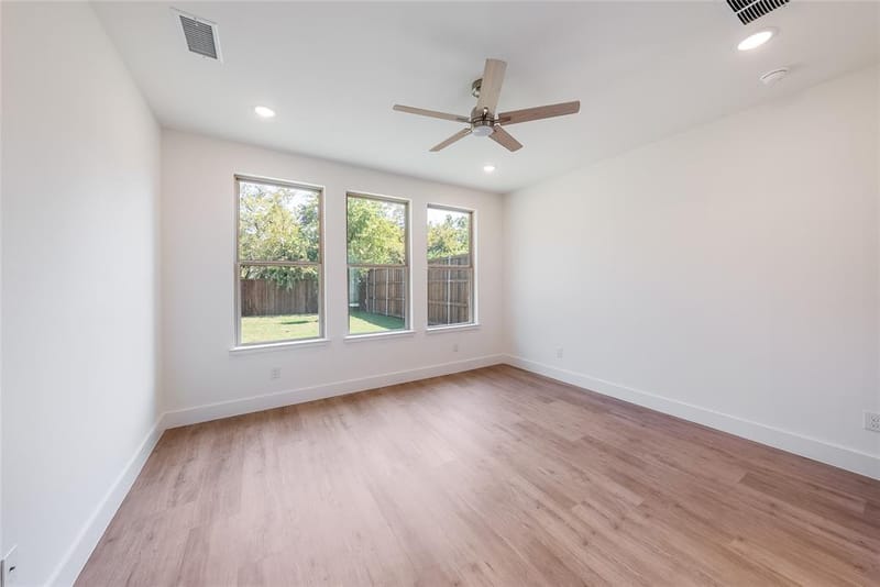 210 E Park Street, Little Elm TX 75068 - Photo 13