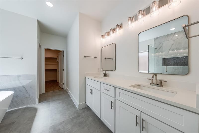 210 E Park Street, Little Elm TX 75068 - Photo 16