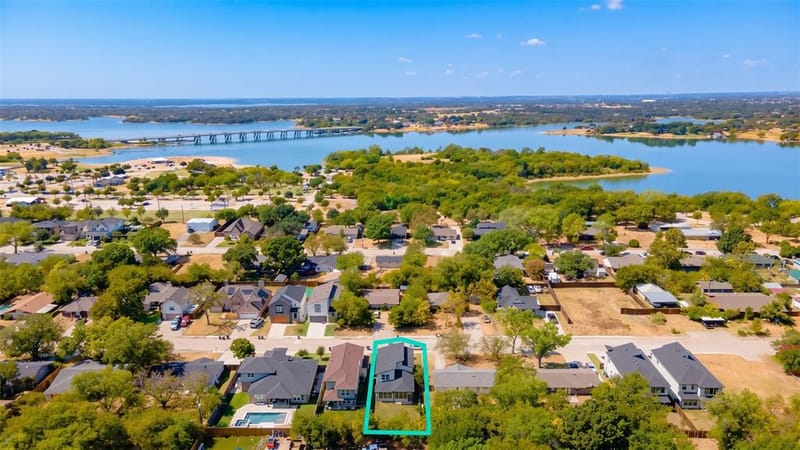 210 E Park Street, Little Elm TX 75068 - Photo 32