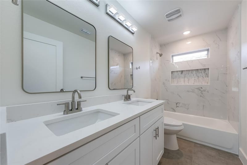210 E Park Street, Little Elm TX 75068 - Photo 25