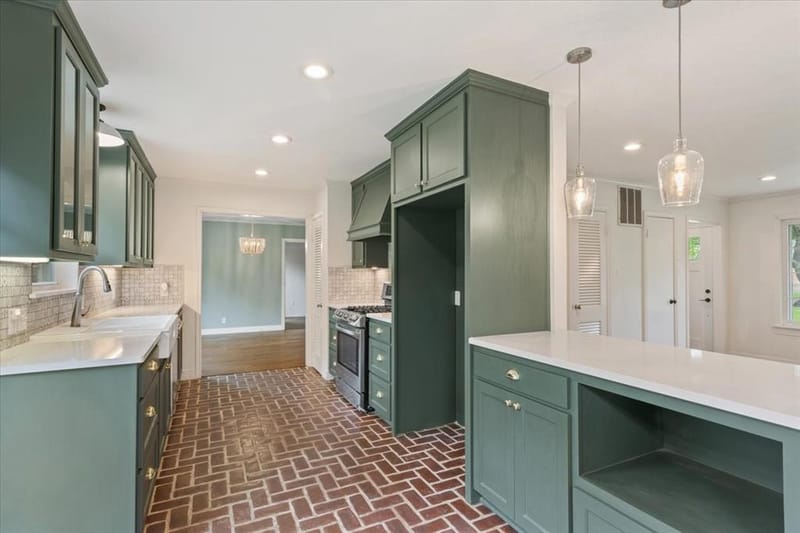425 White Hall Road, Woodway TX 76712 - Photo 8