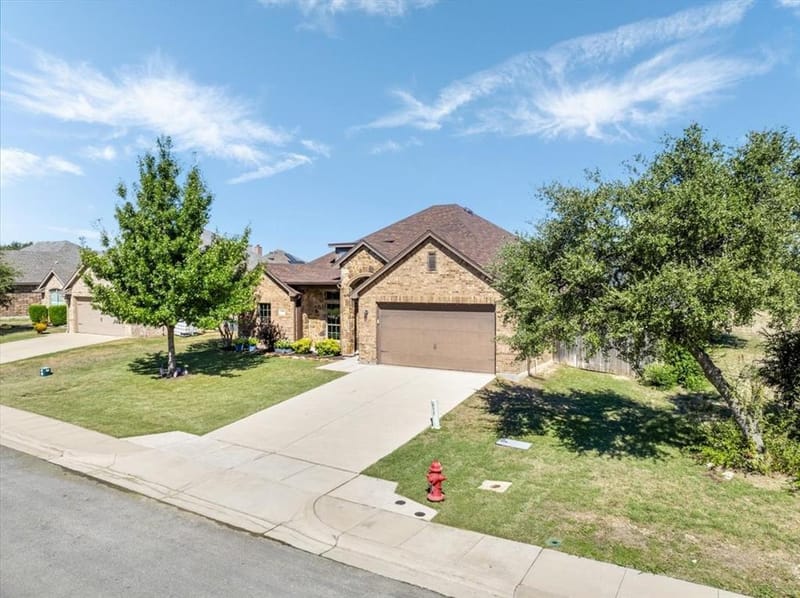 537 Zachary Drive, Weatherford TX 76087 - Photo 3