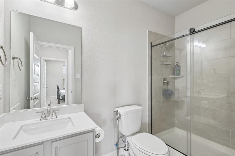 2923 Grand Lookout Lane, Arlington TX 76001 - Photo 26
