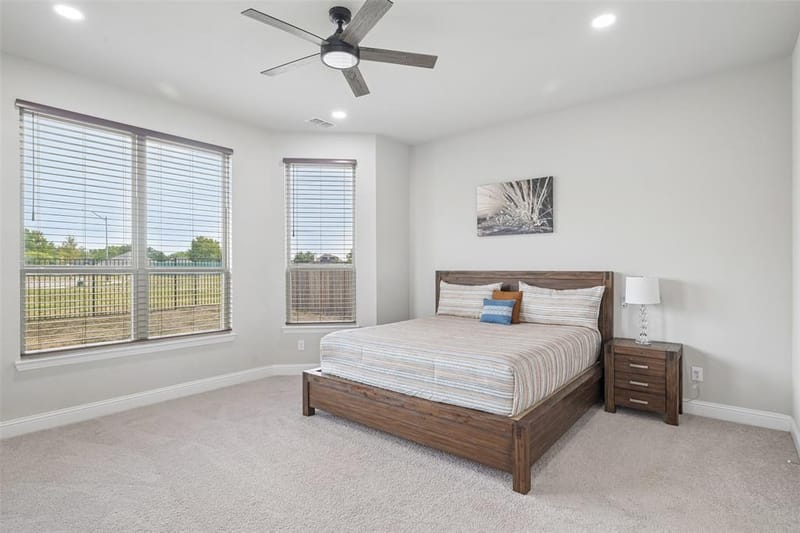 2923 Grand Lookout Lane, Arlington TX 76001 - Photo 20
