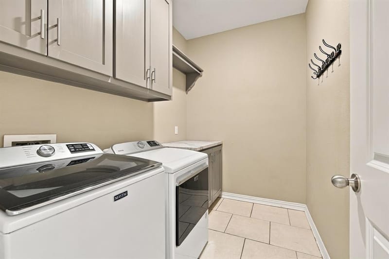 810 Woodcrest Drive, Ennis TX 75119 - Photo 23