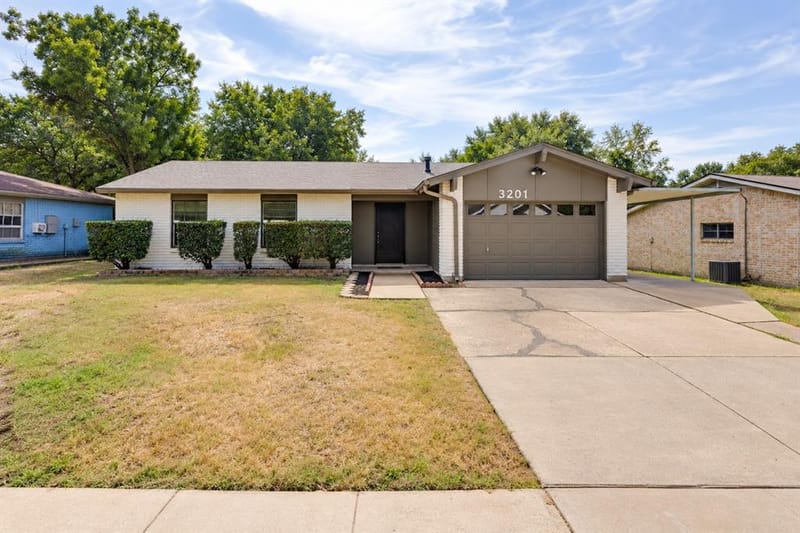 3201 Winderemere Drive, Arlington TX 76014