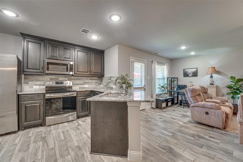 6810 Topaz Drive, Greenville TX 75402 - Photo 2