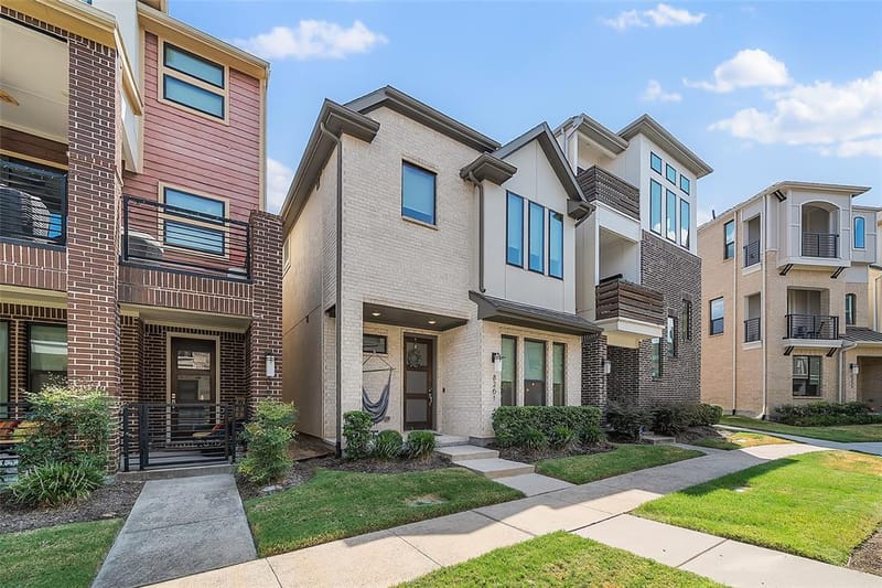8261 Laflin Lane, Dallas TX 75231 - Photo 27