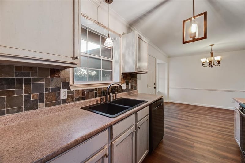 203 Creekstone Court, Seagoville TX 75159 - Photo 6