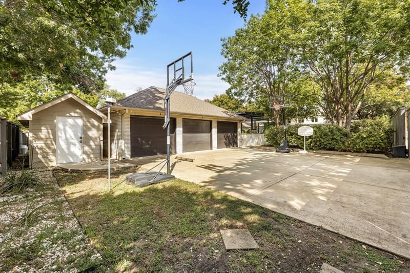 4418 Crooked Lane, Dallas TX 75229 - Photo 37