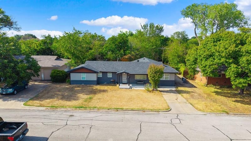 10 Beverly Court, Bedford TX 76022 - Photo 34