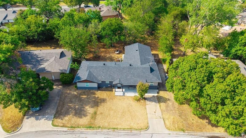 10 Beverly Court, Bedford TX 76022 - Photo 35