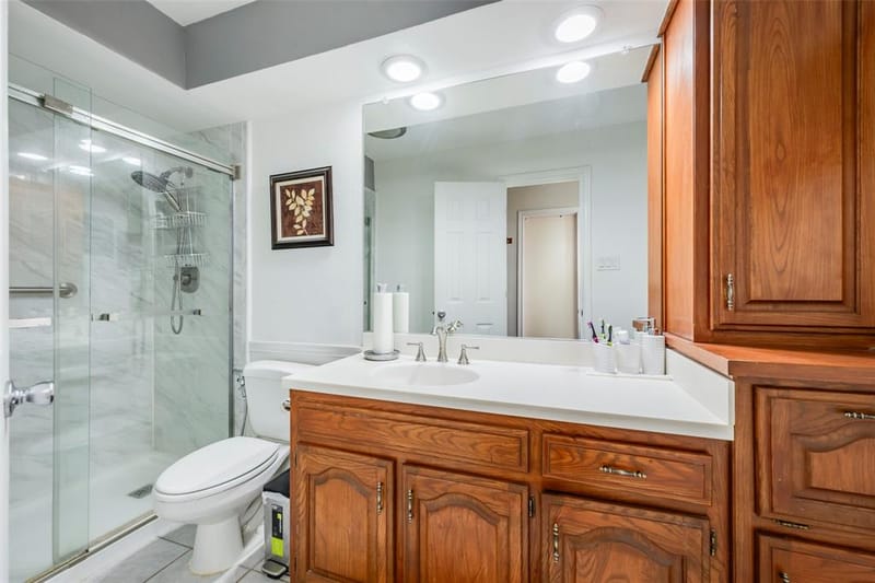 718 Southridge Court, Grand Prairie TX 75052 - Photo 9