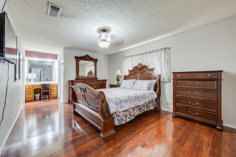 718 Southridge Court, Grand Prairie TX 75052 - Photo 8