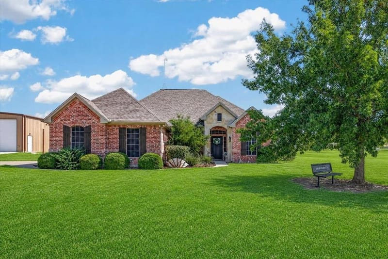 152 Savannah Drive, Brock TX 76087 - Photo 2