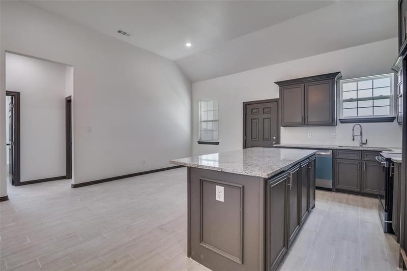 701 Lakeland Drive, West Tawakoni TX 75474 - Photo 11