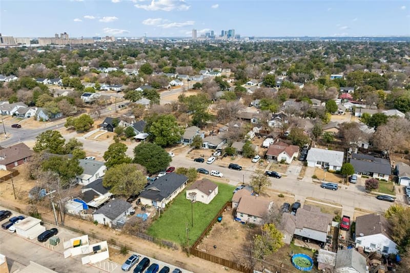 1224 E Morningside Drive, Fort Worth TX 76104 - Photo 10