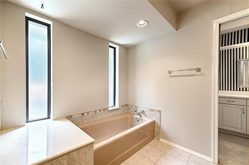 3004 Wingren Road, Irving TX 75062 - Photo 12