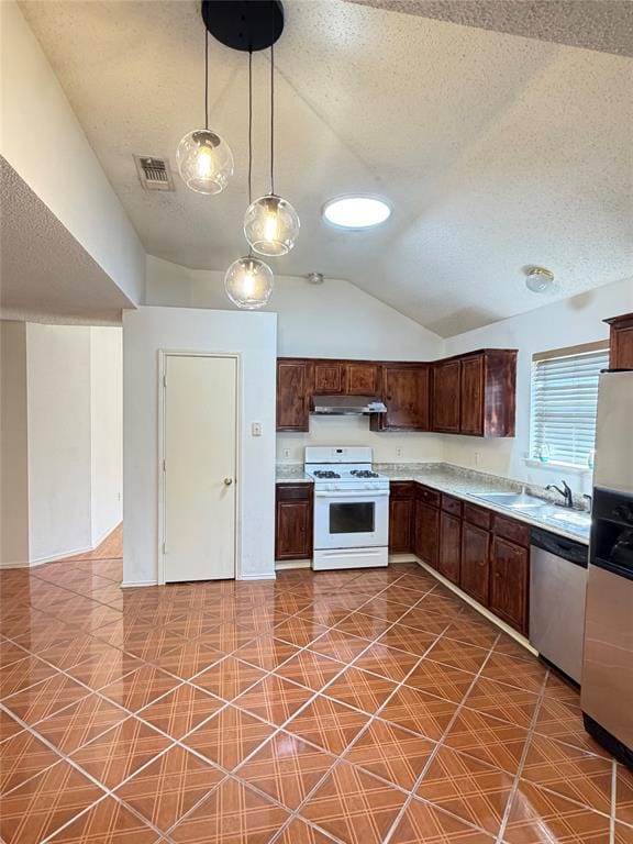 6006 Brook Forest Drive, Arlington TX 76018 - Photo 9
