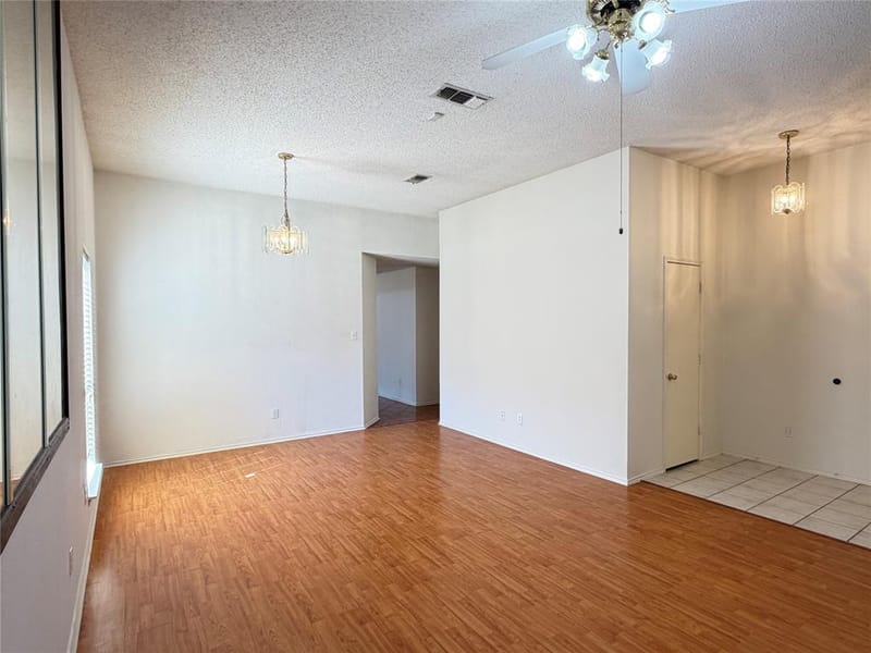 6006 Brook Forest Drive, Arlington TX 76018 - Photo 4