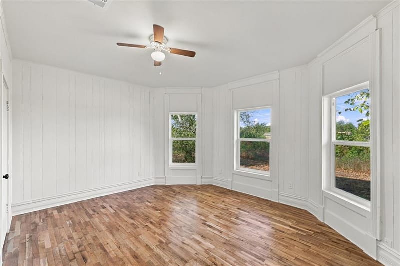 401 S Gardner Street, Whitewright TX 75491 - Photo 6