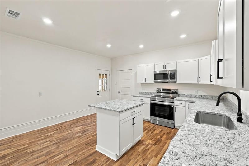 401 S Gardner Street, Whitewright TX 75491 - Photo 12